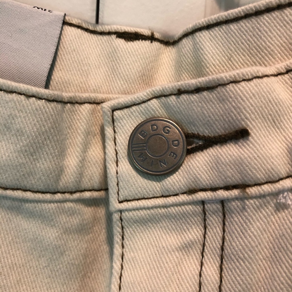 BDG Urban Outfitters High Rise Mom Jean